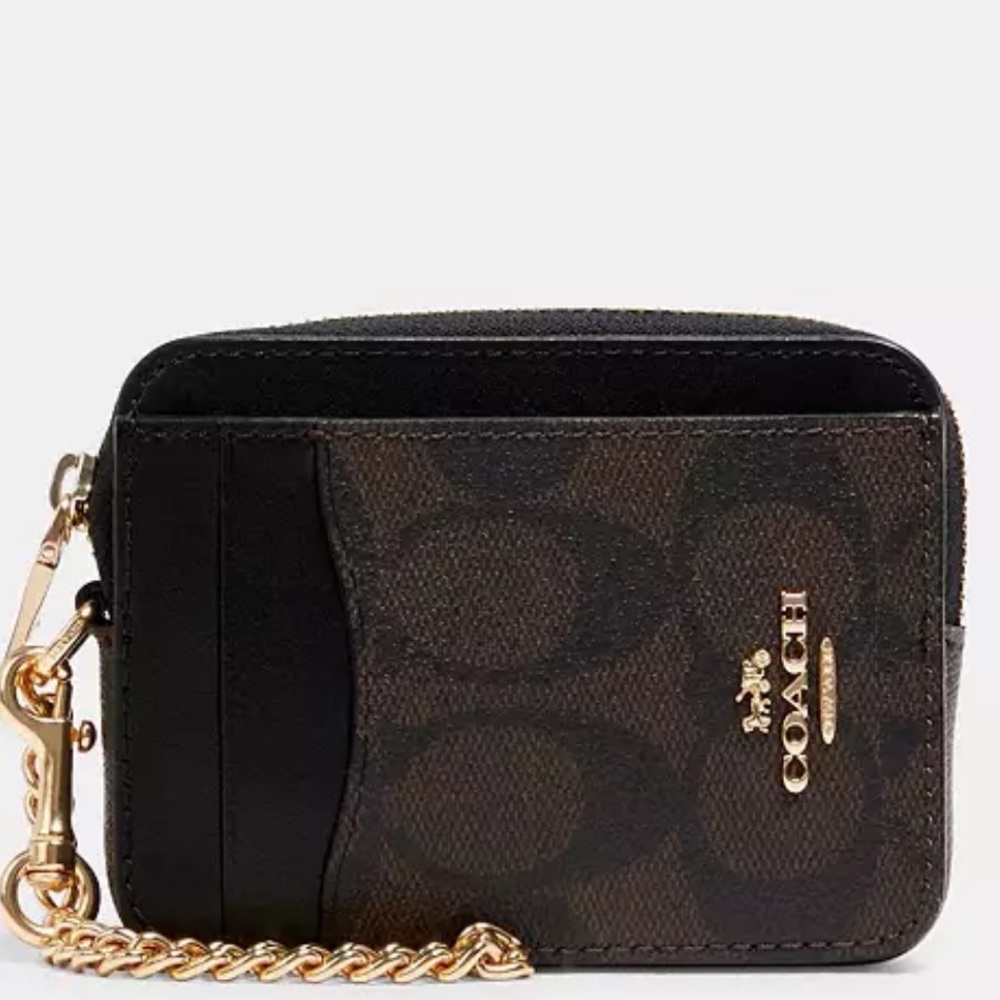 Coach Zip Card Case In Signature Canvas new with tags in packaging